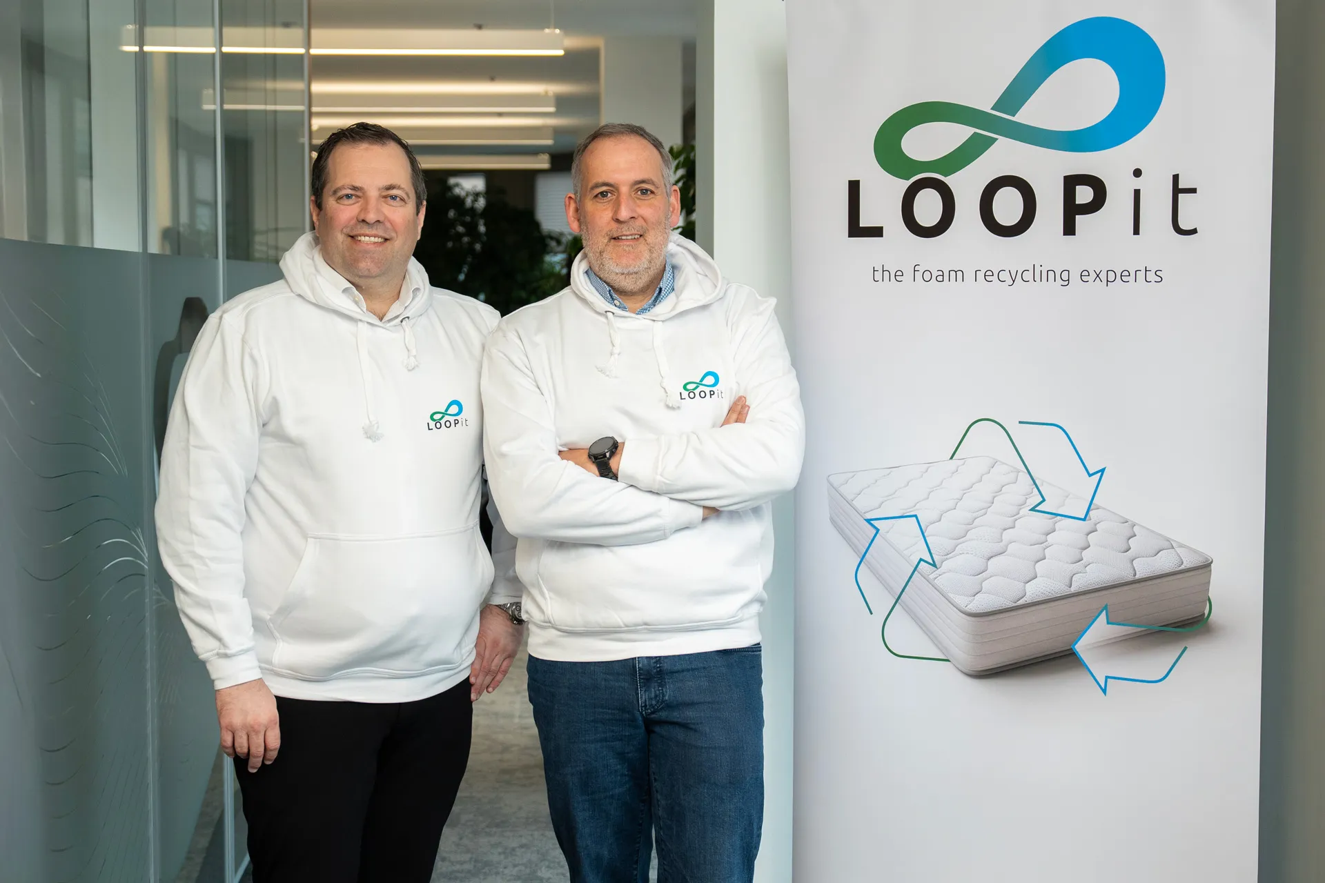 v.l.n.r. : Jernej Hren, Jürgen Kleinrath, Geschäftsführer von LOOP-it